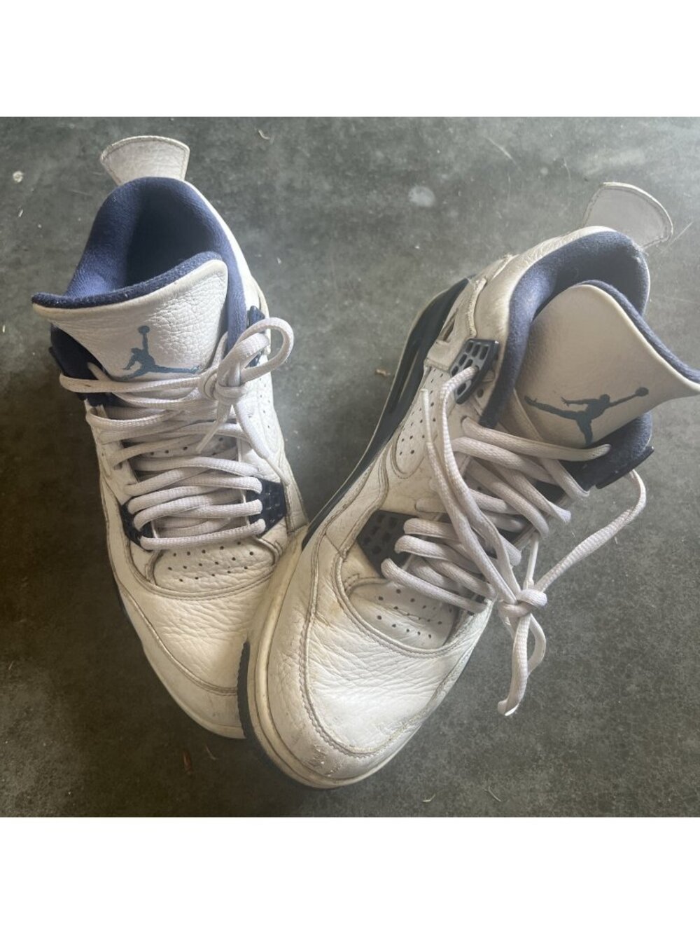 Air Jordan 4 Sz 8.5 white leather with blue jordan